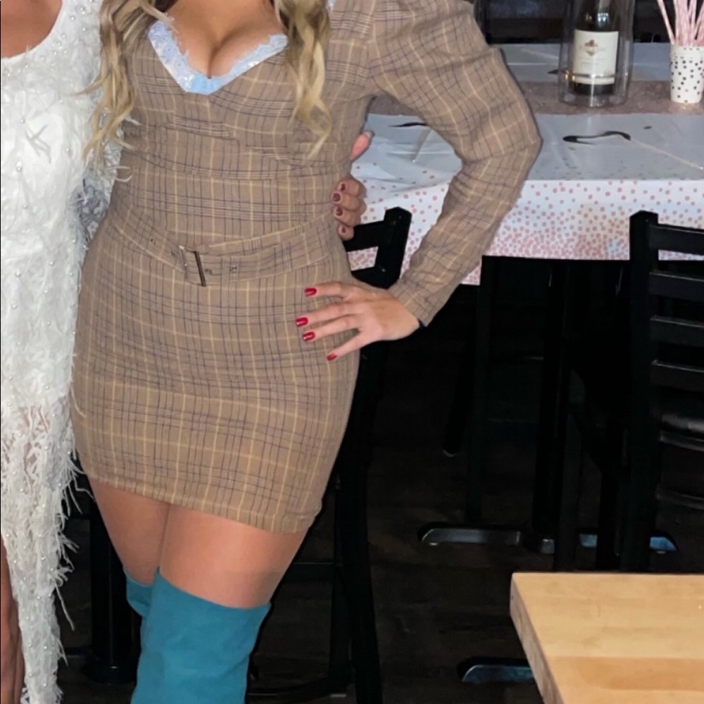 Long Sleeve Brown Short Dress